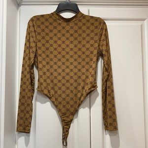 XL Fashion Nova mock neck print bodysuit